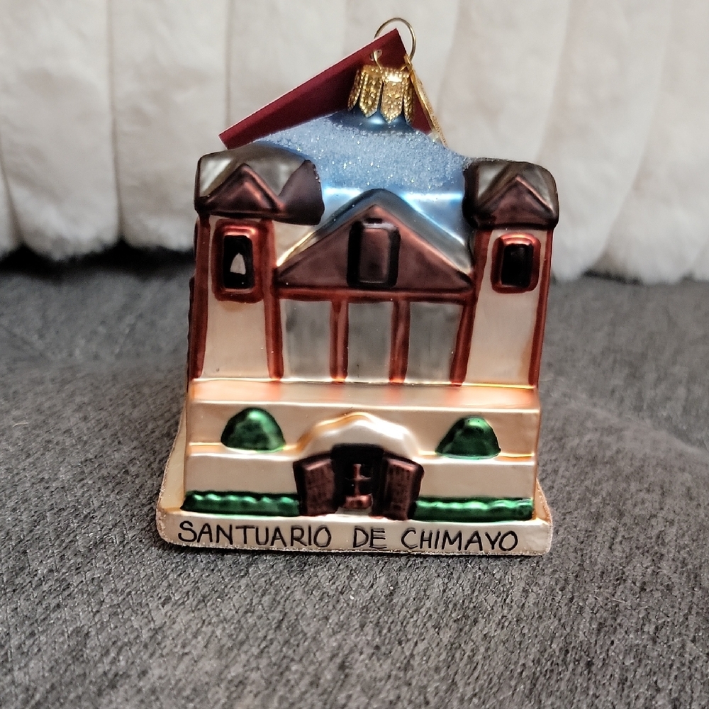 Santuario de Chimayo Festive Ornament - Gold and Green